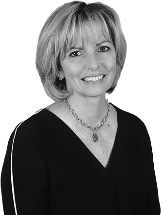 Cindy Whitehead - Global Luxury Sales Representative with Coldwell Banker, First Ottawa Realty Brokerage.
