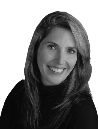 Julie Clement - Global Luxury Sales Representative with Coldwell Banker, First Ottawa Realty Brokerage.